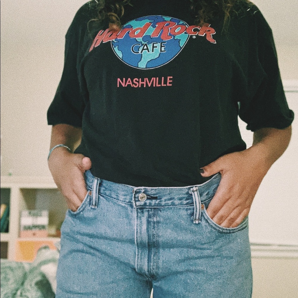 Hard Rock Cafe tee 🤟